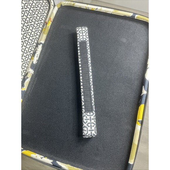 Vera Bradley Laptop Case Retired Dogwood Hard Shell Quilted Yellow Black Multi - Picture 6 of 10